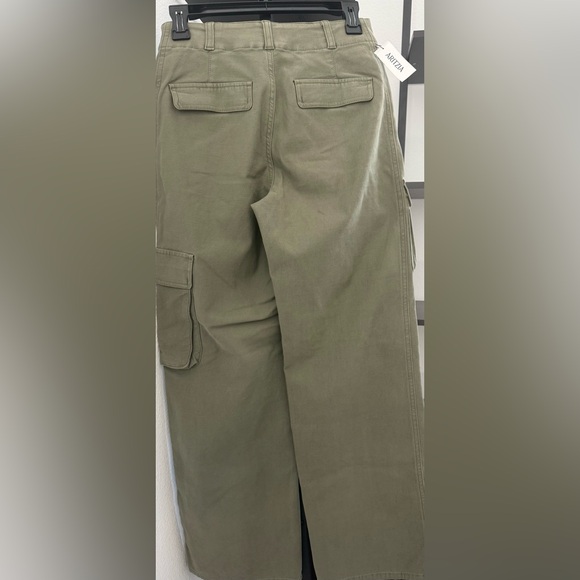 Aritzia Cargo Pants - Picture 2 of 2